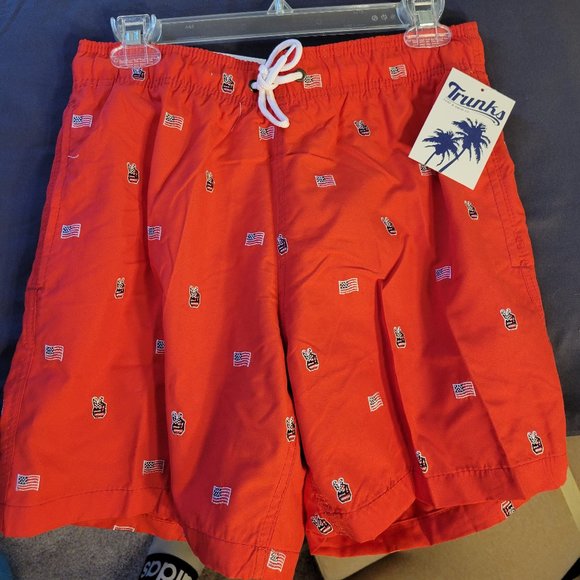 NWT - TRUNKS SURF & SWIM COMPANY RED WHITE BLUE FLAGS & PEACE SIGNS-AMERICA! NWT - Picture 6 of 9